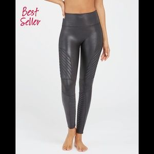 SPANX Faux Leather Moto Leggings sz S